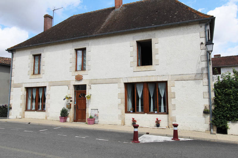 French property for sale in Journet, Vienne - €193,000 - photo 10