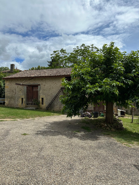 French property for sale in Lamothe-Montravel, Dordogne - €290,000 - photo 2