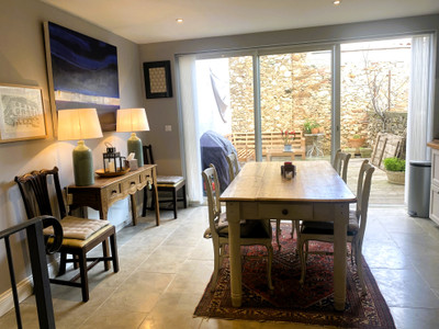 Maison à vendre à ST CHINIAN, Hérault, Languedoc-Roussillon, avec Leggett Immobilier
