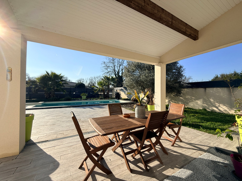 French property for sale in Montagne, Gironde - €339,200 - photo 8