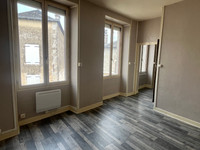 Immeuble à vendre à Ruffec, Charente - 66.600 € - photo 3