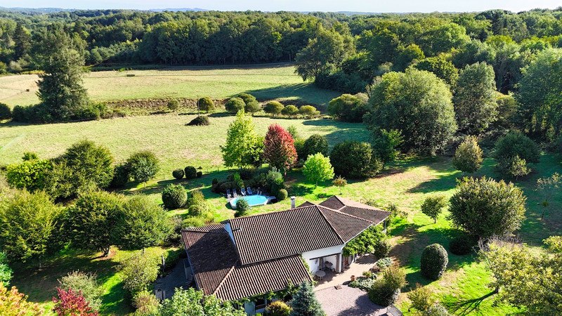 French property for sale in Chalais, Dordogne - €296,000 - photo 1
