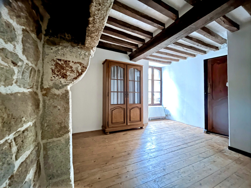 French property for sale in Carrouges, Orne - €90,000 - photo 2