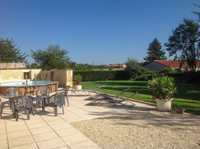 Maison à vendre à Saint-Sulpice-de-Cognac, Charente - 249.950 € - photo 2