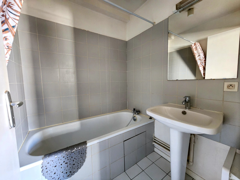 French property for sale in Bordeaux, Gironde - €242,000 - photo 6