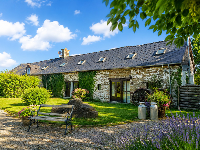 Propriété à vendre à Madré, Mayenne - 247 000 €