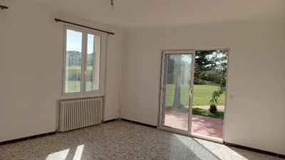 French property for sale in Gargas, Vaucluse - €398,000 - photo 6