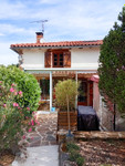 Maison à vendre à Oradour-Fanais, Charente - 278.200 € - photo 3