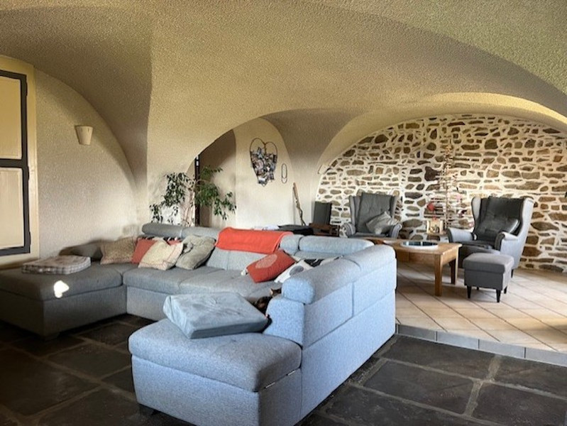 French property for sale in Apchat, Puy-de-Dôme - €461,100 - photo 2