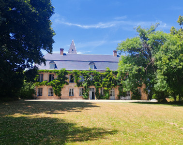 Maison à vendre à Theneuille, Allier, Auvergne, avec Leggett Immobilier