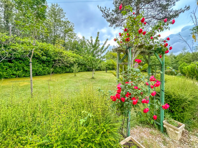 French property for sale in Grun-Bordas, Dordogne - €299,900 - photo 4