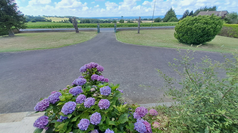 French property for sale in Le Teilleul, Manche - €236,559 - photo 2
