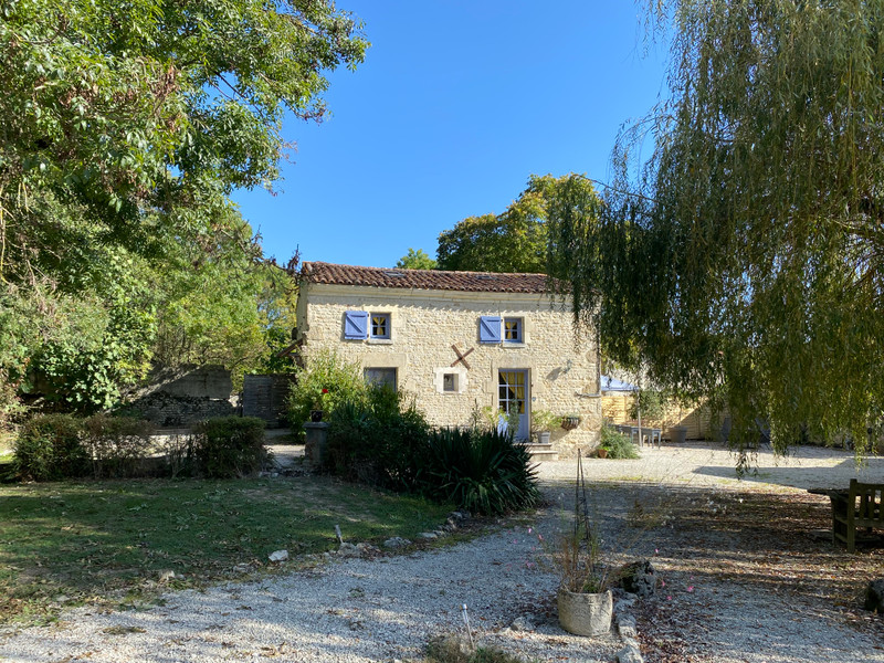 French property for sale in Néré, Charente-Maritime - €795,000 - photo 3