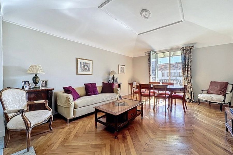 French property for sale in Nice, Alpes-Maritimes - €725,000 - photo 4