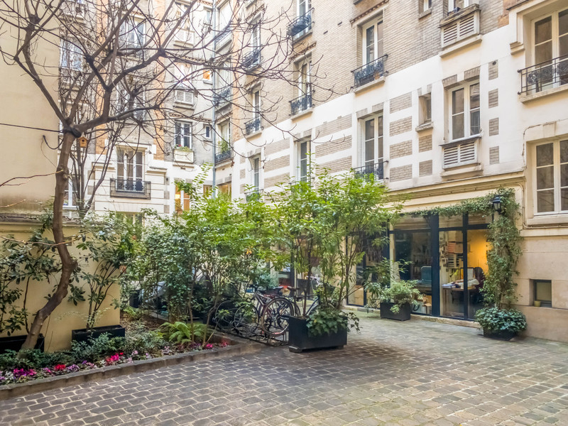 French property for sale in Paris 4e Arrondissement, Paris - €750,000 - photo 2