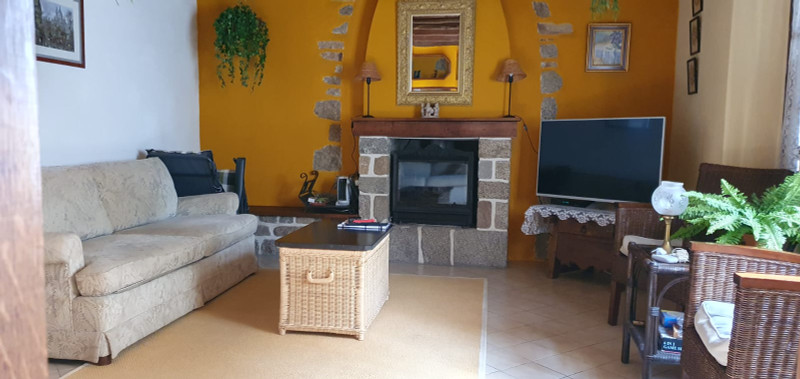 French property for sale in Dontreix, Creuse - €161,300 - photo 3