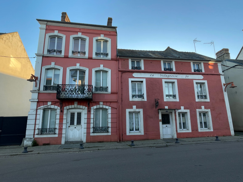 Maison à vendre à Gouffern en Auge, Orne - 409.580 € - photo 1