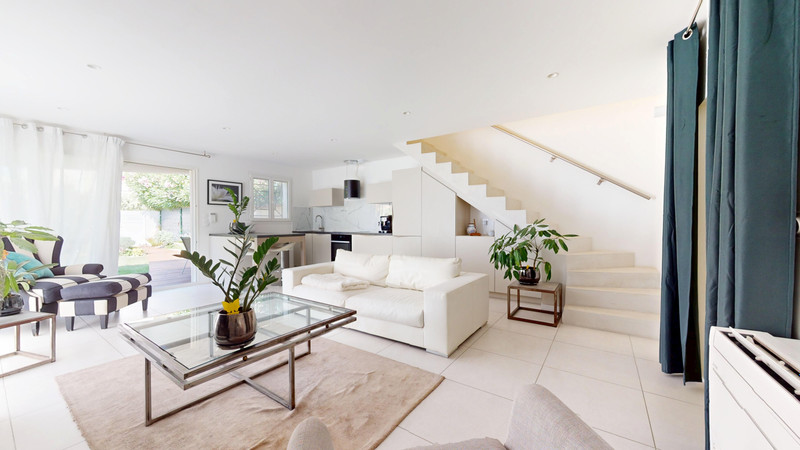 French property for sale in Sanary-sur-Mer, Var - €745,000 - photo 7