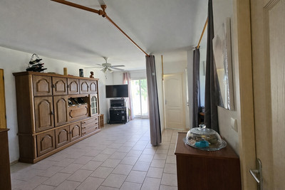 French property for sale in Saint-Quentin-de-Chalais, Charente - €279,600 - photo 8