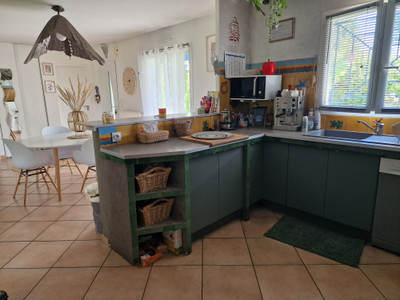 French property for sale in Ludon-Médoc, Gironde - €425,000 - photo 8
