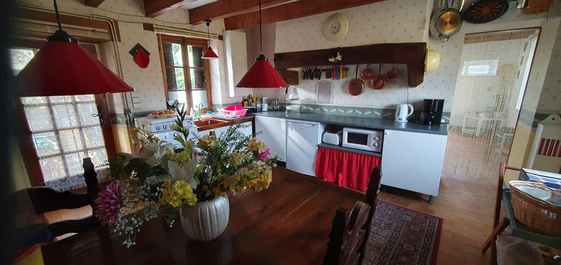 French property for sale in Dontreix, Creuse - €161,300 - photo 2