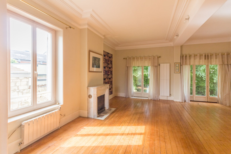 French property for sale in Vernon, Eure - €636,000 - photo 2