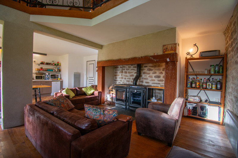 French property for sale in Viam, Corrèze - €318,000 - photo 2