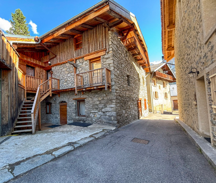 French property for sale in Peisey-Nancroix, Savoie - €2,080,000 - photo 1