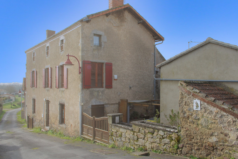 French property for sale in Gourgé, Deux-Sèvres - €155,000 - photo 9
