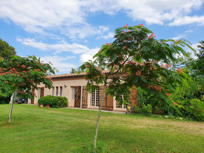 French property for sale in Clairac, Lot-et-Garonne - €299,000 - photo 1