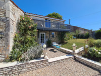 Propriété à vendre à Siecq, Charente-Maritime - 395 000 € - photo n°13