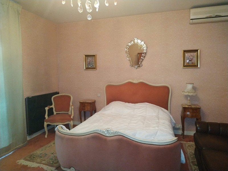 House for sale in Bruges Gironde HOUSE 4 BEDROOMS OFFICES ON 2