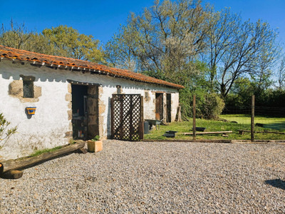 French property for sale in Saint-Martin-du-Fouilloux, Deux-Sèvres - €215,748 - photo 7