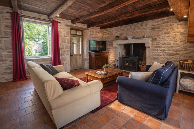 French property for sale in Benest, Charente - €150,000 - photo 4