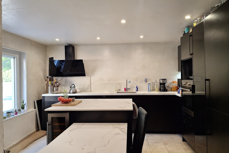 French property for sale in Bernières-sur-Mer, Calvados - €360,400 - photo 2