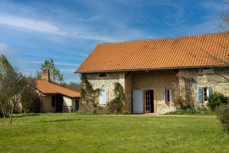 French property for sale in Grenade-sur-l'Adour, Landes - &#8364;474,500 - photo 2