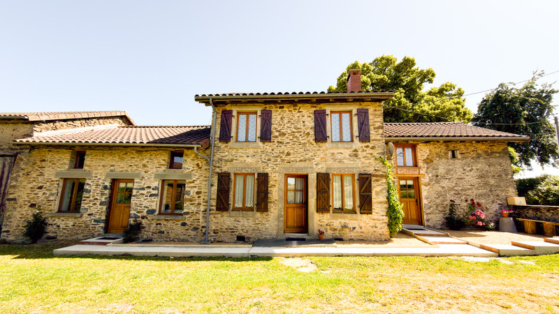 French property for sale in Châlus, Haute-Vienne - €246,100 - photo 1