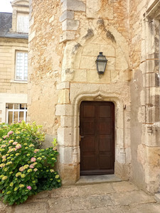 Stunning château, private hotel in the heart of the historic city of Thouars