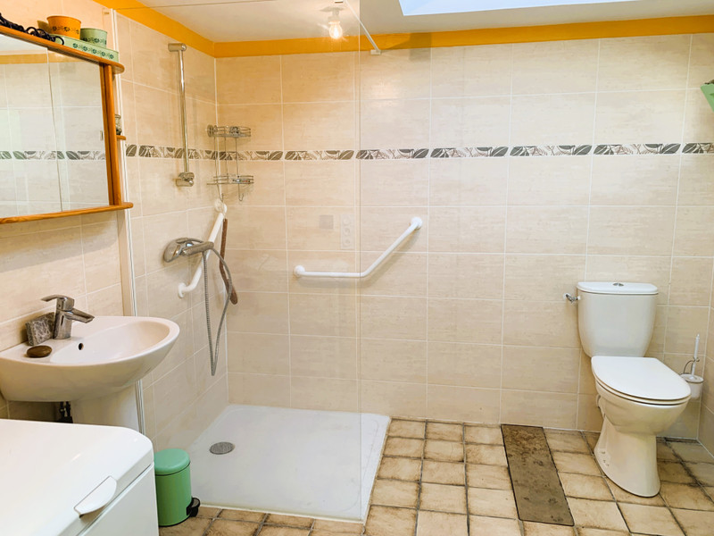 French property for sale in Vesdun, Cher - €267,500 - photo 9