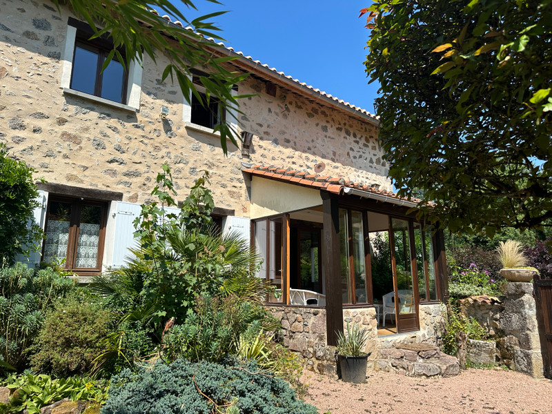 Maison à vendre à Abjat-sur-Bandiat, Dordogne - 299.600 € - photo 1