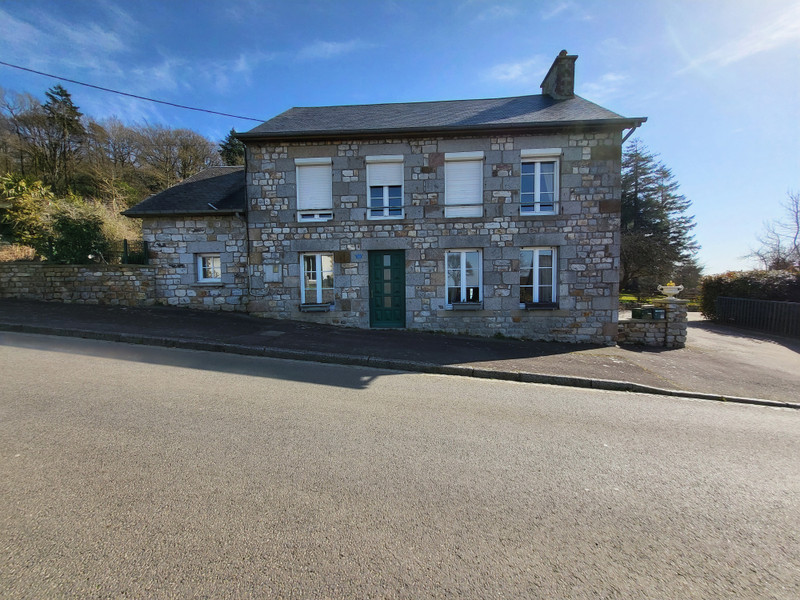 Maison à vendre à Mortain-Bocage, Manche - 235.400 € - photo 1