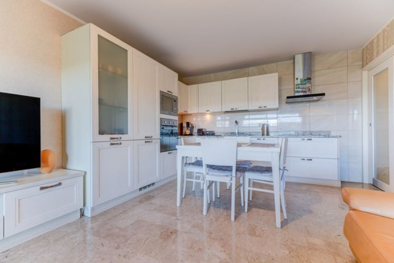 French property for sale in Nice, Alpes-Maritimes - €570,000 - photo 1