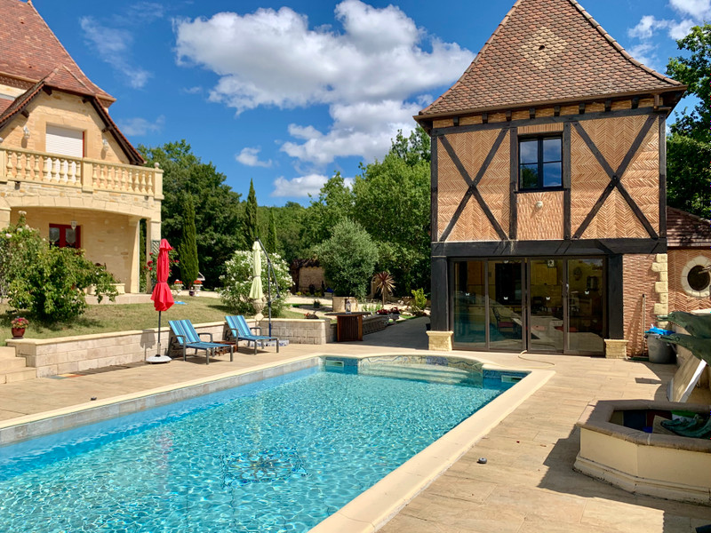 French property for sale in Sarlat-la-Canéda, Dordogne - €1,000,000 - photo 1