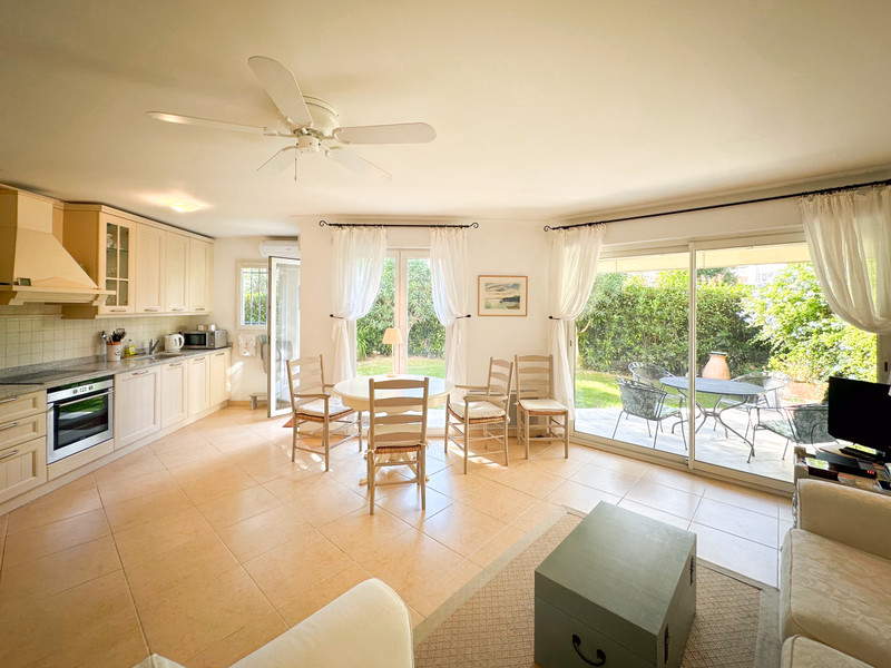 French property for sale in Antibes, Alpes-Maritimes - €540,000 - photo 5