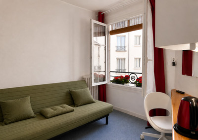 French property for sale in Paris 15e Arrondissement, Paris - €140,000 - photo 1