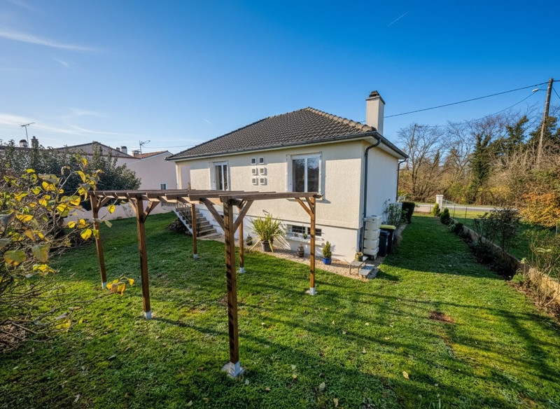 French property for sale in Civray, Vienne - €139,000 - photo 8