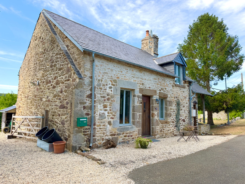 French property for sale in Pré-en-Pail-Saint-Samson, Mayenne - €163,000 - photo 0