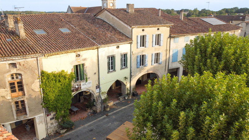 French property for sale in Sos, Lot-et-Garonne - €339,000 - photo 8