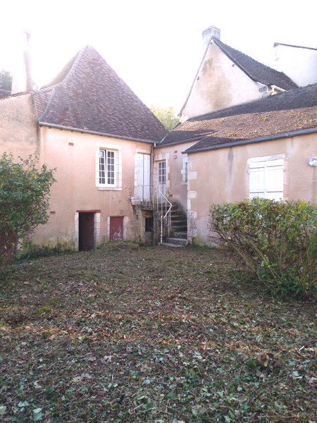 French property for sale in Le Blanc, Indre - €140,292 - photo 7