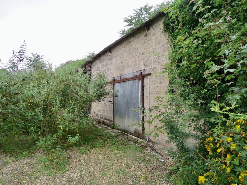 French property for sale in Bazauges, Charente-Maritime - &#8364;109,000 - photo 10